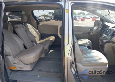 2012 Toyota Sienna Xle V6 8 Passenger из США, поврежденный, VIN 5TDYK3DC0CS254165